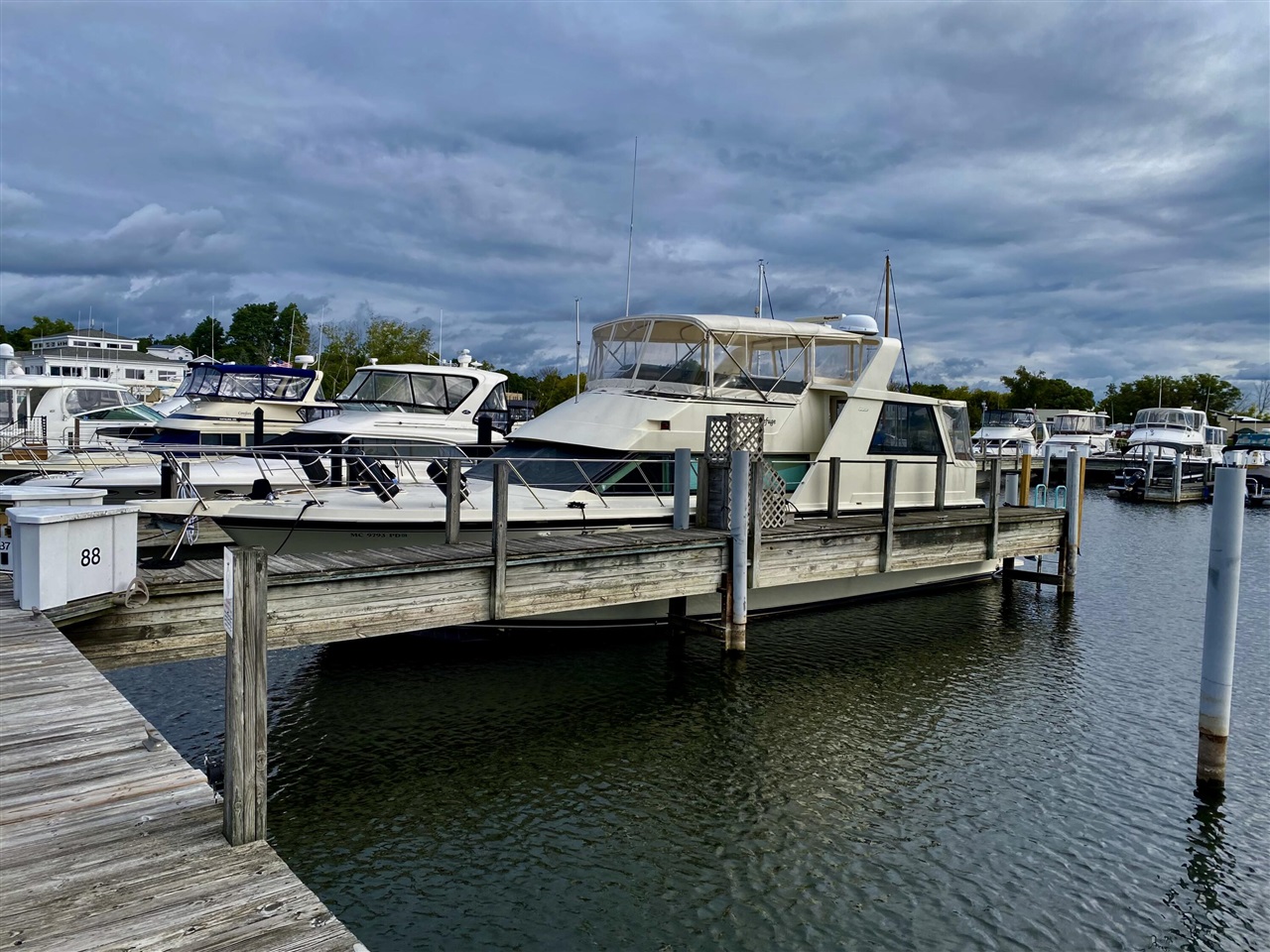 Homes for sale in Montague, MI | 8560 Ellenwood Dr, Montague, MI 49437 | MLS# 70492451