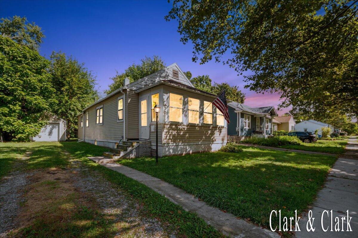 Homes for sale in Lansing, MI | 701 Tisdale Ave, Lansing, MI 48910 | MLS# 70492515