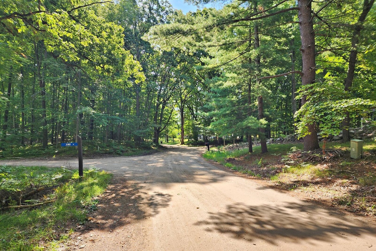 Homes for sale in Stanwood, MI | 10933 Shawnee Trl, Stanwood, MI 49346 | MLS# 70492573