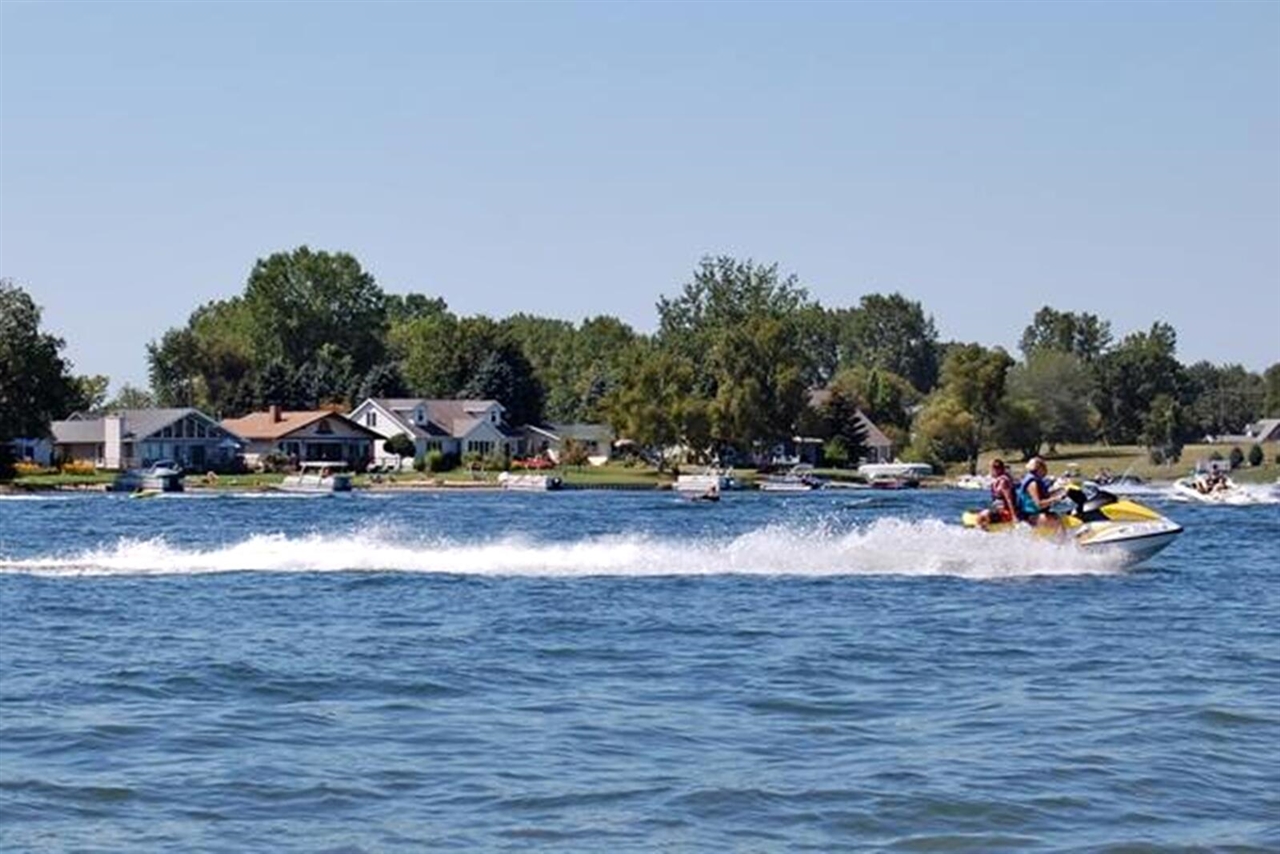 Homes for sale in Stanwood, MI | 10933 Shawnee Trl, Stanwood, MI 49346 | MLS# 70492573