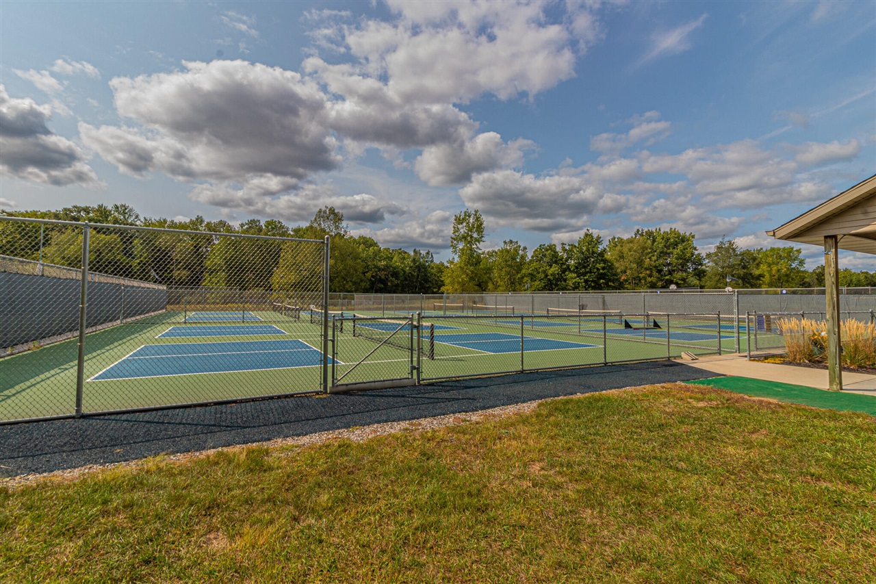 Homes for sale in Canadian Lakes, MI | 7574 9th St, Canadian Lakes, MI 49346 | MLS# 70492668