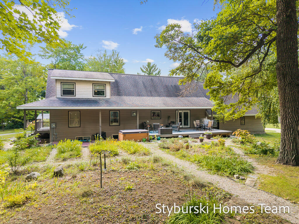 Homes for sale in Walkerville, MI | 226 N 176Th Ave, Walkerville, MI 49459 | MLS# 70492769