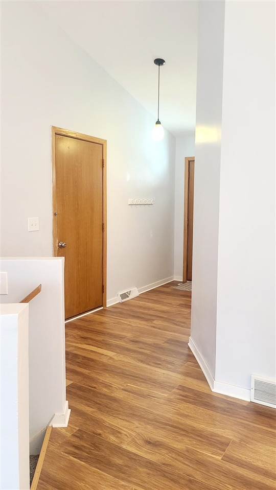 Homes for sale in Kentwood, MI | 4404 Springmont Dr, Kentwood, MI 49512 | MLS# 70492800