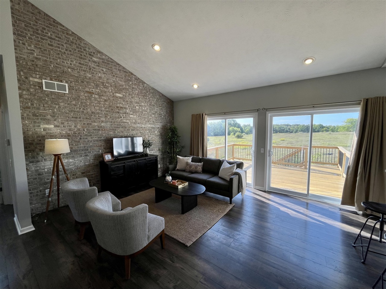 Homes for sale in Ada, MI | 8866 Cascade Rd, Ada, MI 49301 | MLS# 70492966