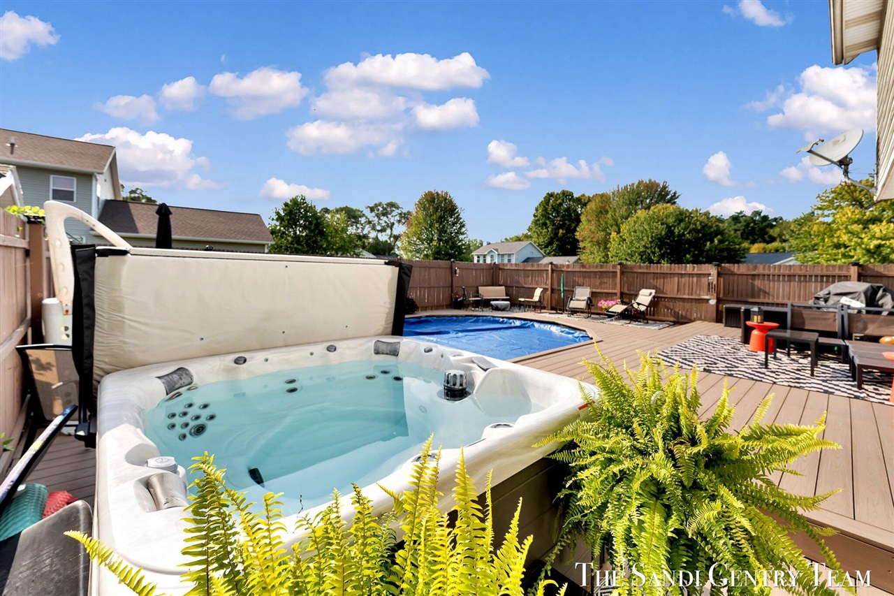 Homes for sale in Byron Center, MI | 7533 Melinda Ct, Byron Center, MI 49315 | MLS# 70492995