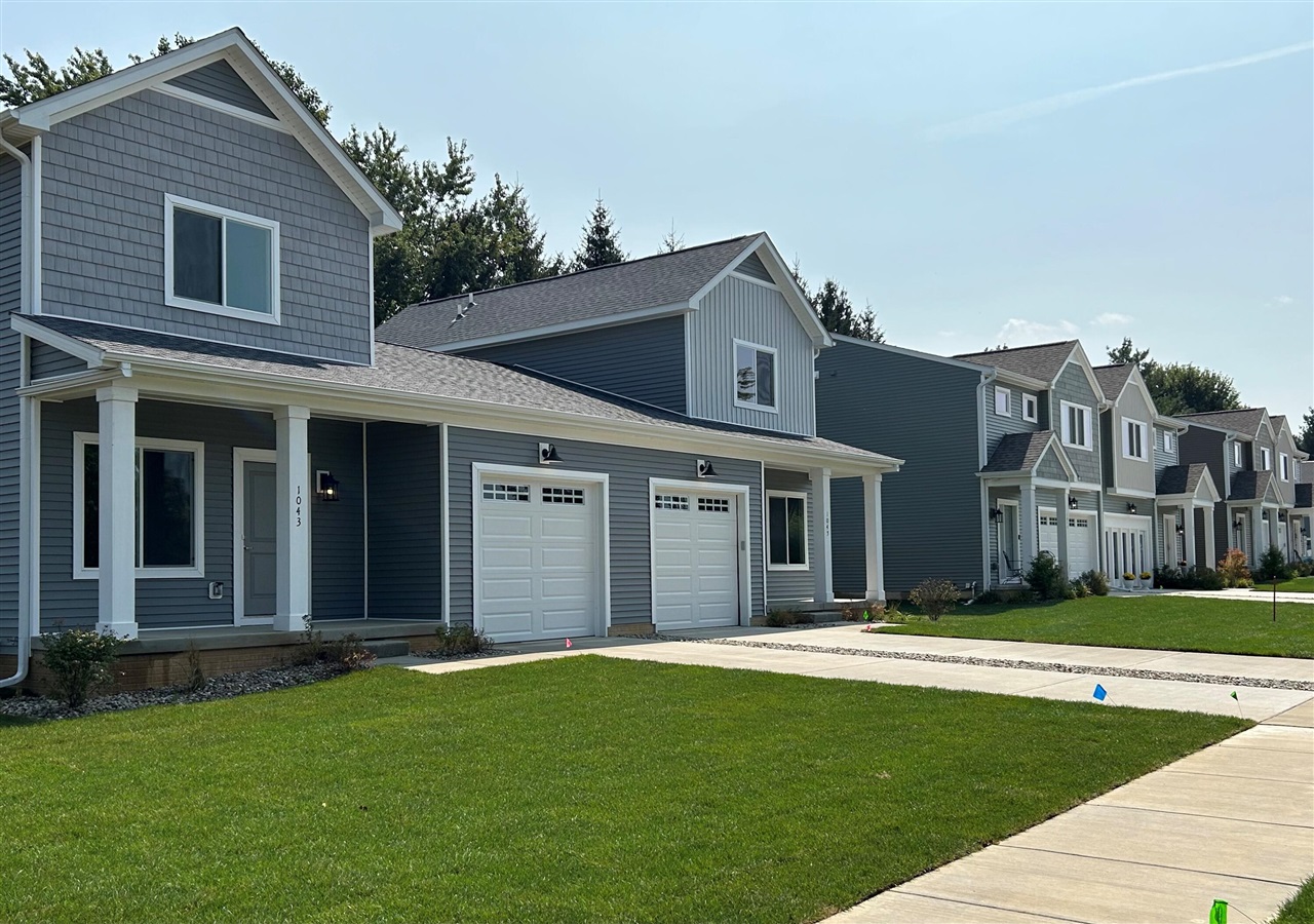 Homes for sale in Marshall, MI | 1025 Rebecca St #15, Marshall, MI 49068 | MLS# 70493125