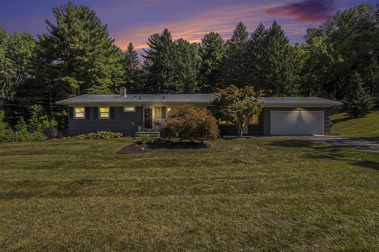 Homes for sale in Battle Creek, MI | 159 Beadle Lake Dr, Battle Creek, MI 49014 | MLS# 70493224