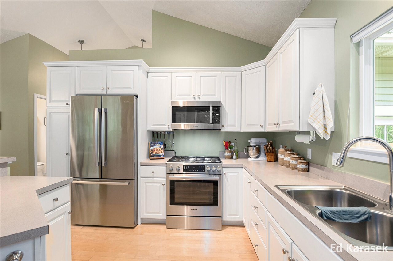 Homes for sale in Saugatuck, MI | 6127 Kings Way #2, Saugatuck, MI 49453 | MLS# 70493298