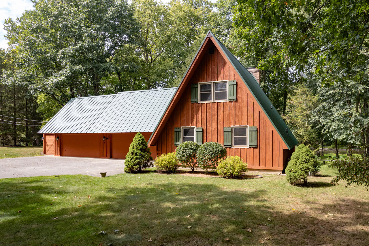 Homes for sale in White Pigeon, MI | 9324 Saint Joe River Rd, White Pigeon, MI 49099 | MLS# 70493515