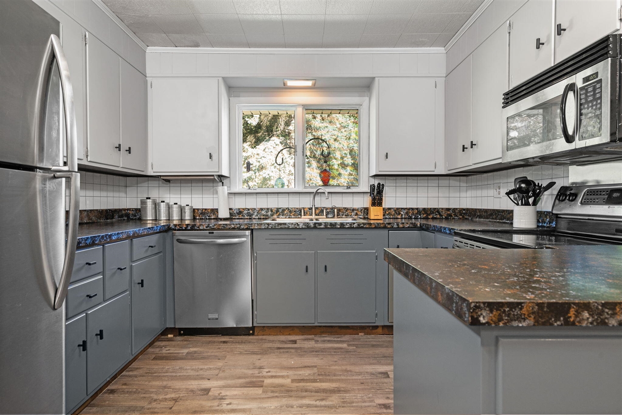 Homes for sale in Grass Lake, MI | 8691 Ann Arbor Rd, Grass Lake, MI 49240 | MLS# 70493560