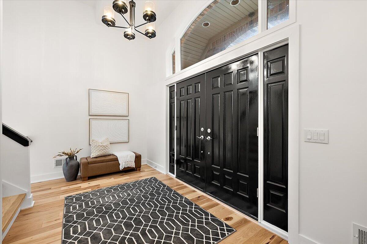 Homes for sale in Ann Arbor, MI | 5185 Christine Dr, Ann Arbor, MI 48103 | MLS# 70493620