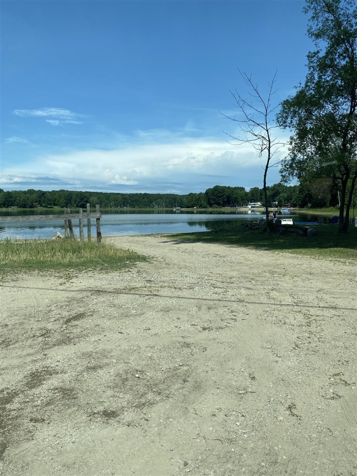 Homes for sale in Lake, MI | 11630 Alpine Dr, Lake, MI 48632 | MLS# 70493885
