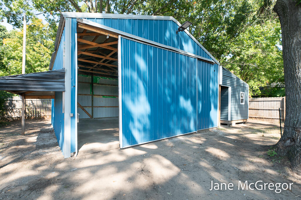 Homes for sale in Norton Shores, MI | 1312 E Broadway Ave, Norton Shores, MI 49444 | MLS# 70493929