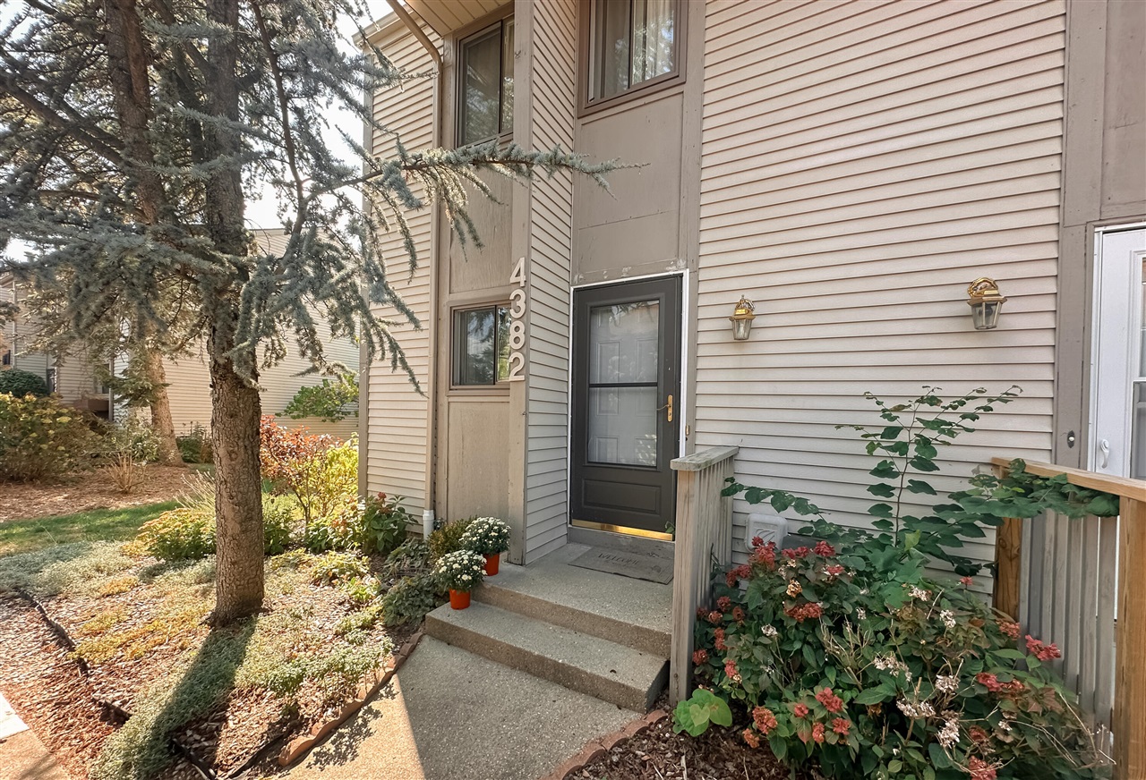 Homes for sale in Grandville, MI | 4382 Indian Spring Dr, Grandville, MI 49418 | MLS# 70494060