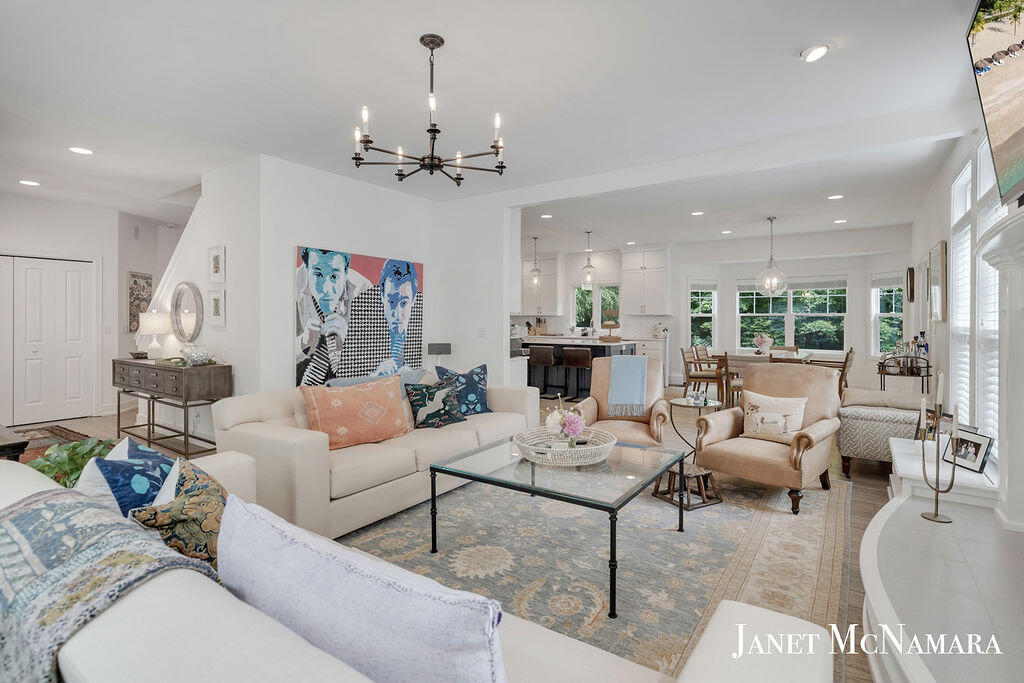 Homes for sale in Holland, MI | 2009 W Lakewood Blvd, Holland, MI 49424 | MLS# 70494107