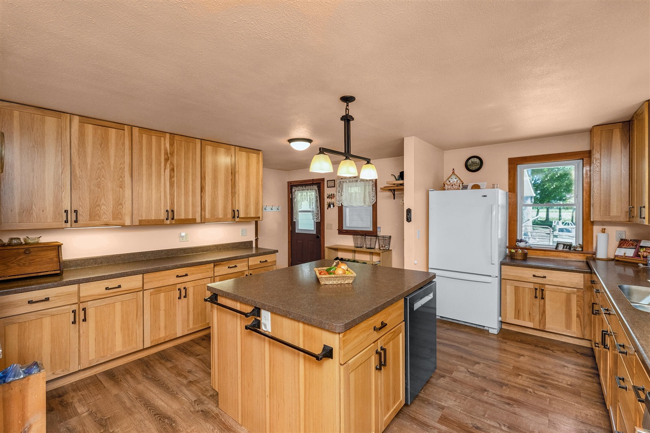 Homes for sale in Constantine, MI | 63779 Youngs Prairie Rd, Constantine, MI 49042 | MLS# 70494137