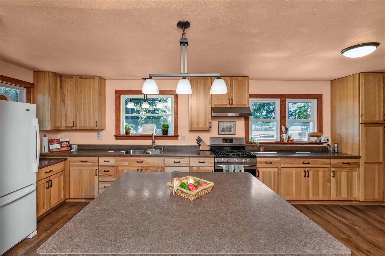 Homes for sale in Constantine, MI | 63779 Youngs Prairie Rd, Constantine, MI 49042 | MLS# 70494137