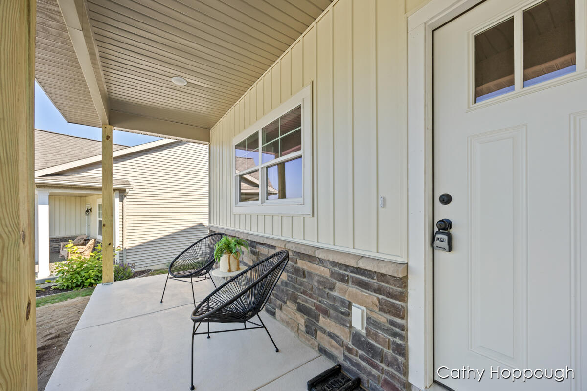 Homes for sale in Ionia, MI | 1976 Aspen Vly Ln, Ionia, MI 48846 | MLS# 70494326