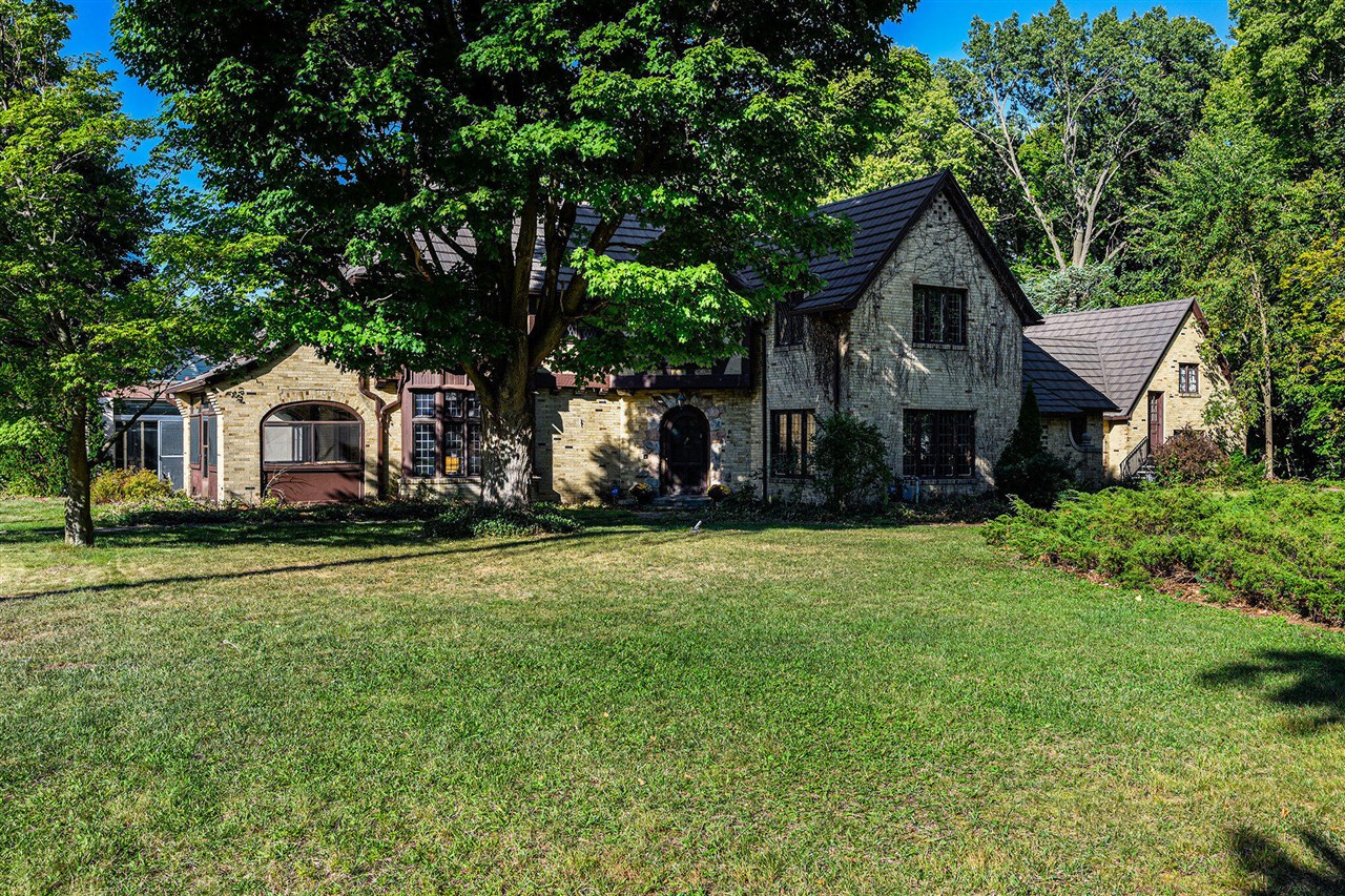 Homes for sale in Three Rivers, MI | 400 E Hoffman St, Three Rivers, MI 49093 | MLS# 70494343