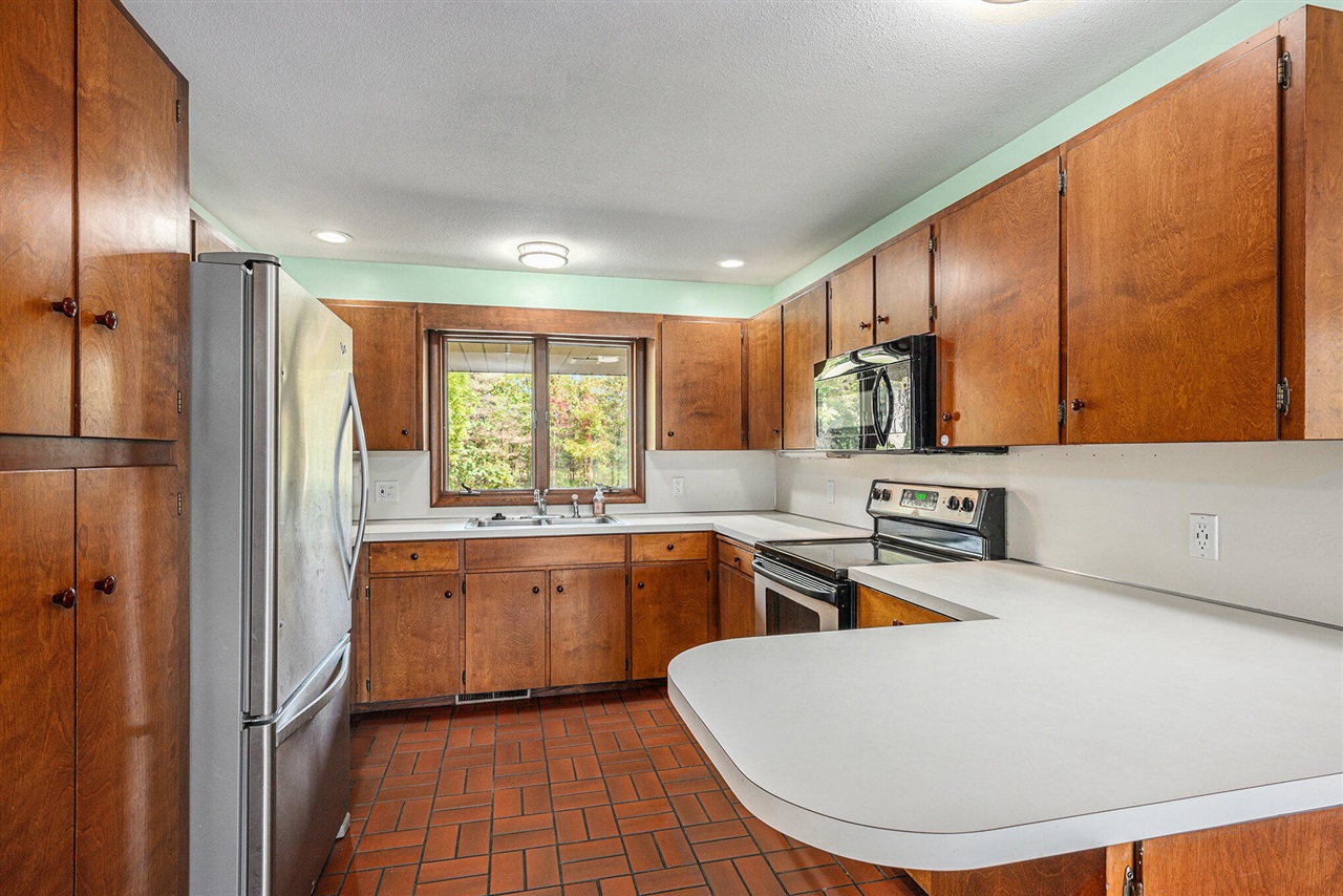 Homes for sale in Gobles, MI | 143 38Th St, Gobles, MI 49055 | MLS# 70494630