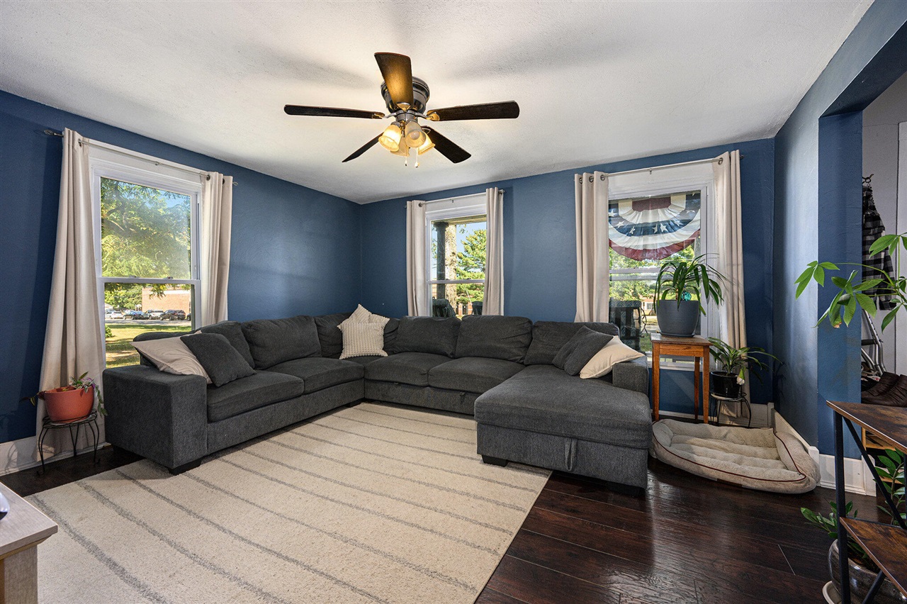 Homes for sale in Lawton, MI | 806 E 3Rd St, Lawton, MI 49065 | MLS# 70494719