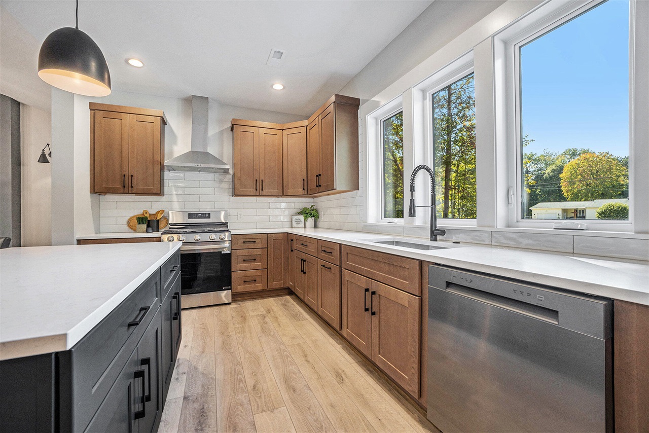 Homes for sale in Norton Shores, MI | 6448 Henry St, Norton Shores, MI 49441 | MLS# 70494883