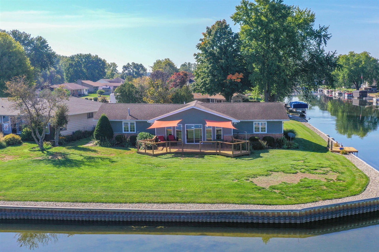 Homes for sale in Edwardsburg, MI | 68285 George Smith Ct, Edwardsburg, MI 49112 | MLS# 70494953