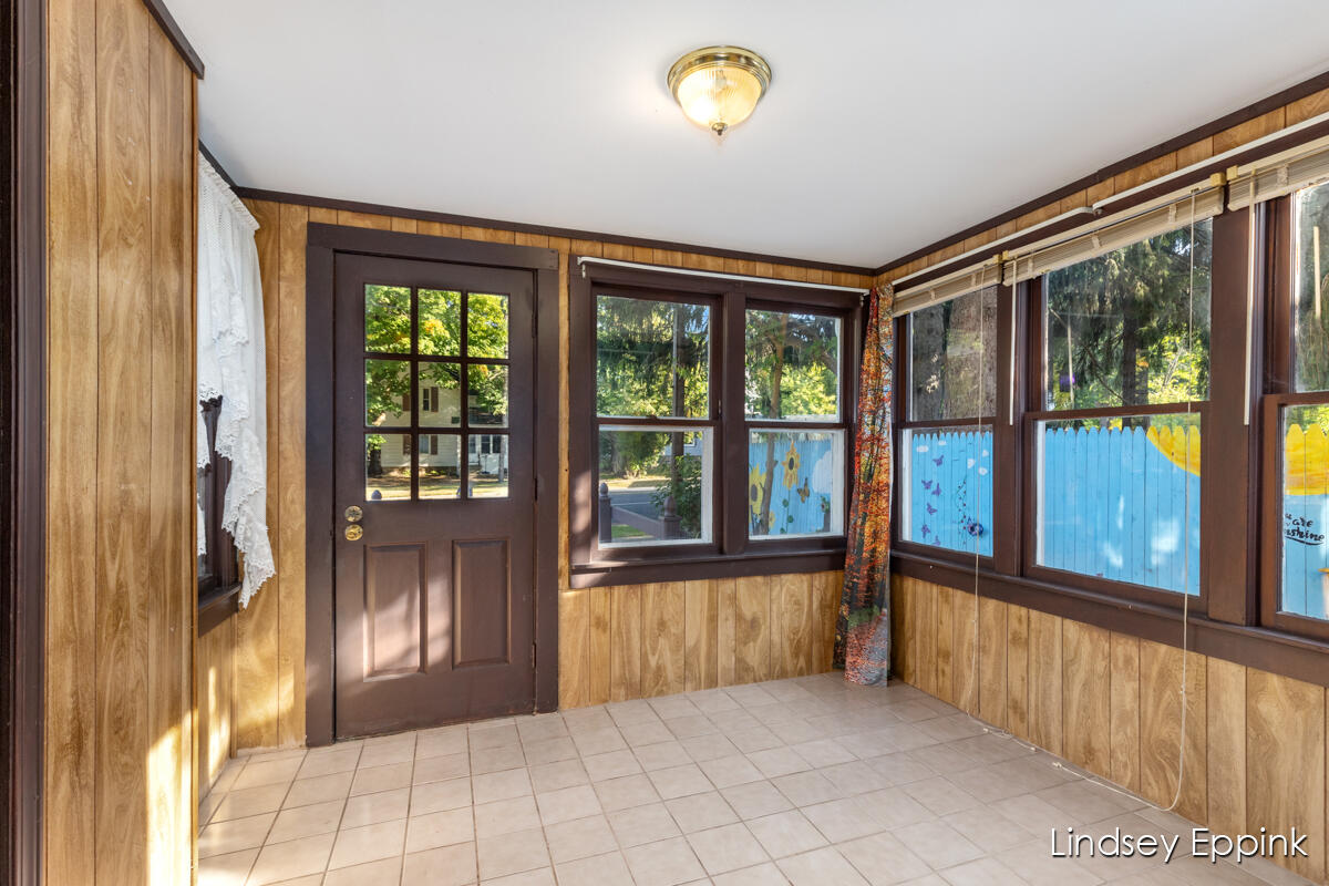 Homes for sale in Vicksburg, MI | 13764 E W Ave, Vicksburg, MI 49097 | MLS# 70494959