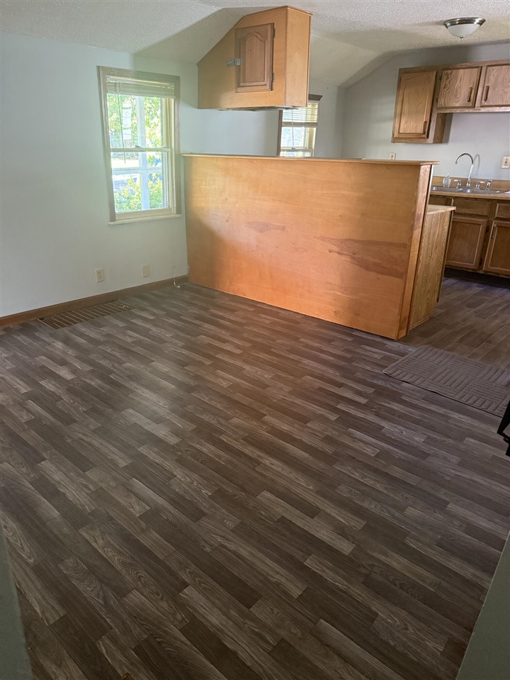 Homes for sale in Paw Paw, MI | 313 S Brown St, Paw Paw, MI 49079 | MLS# 70495147