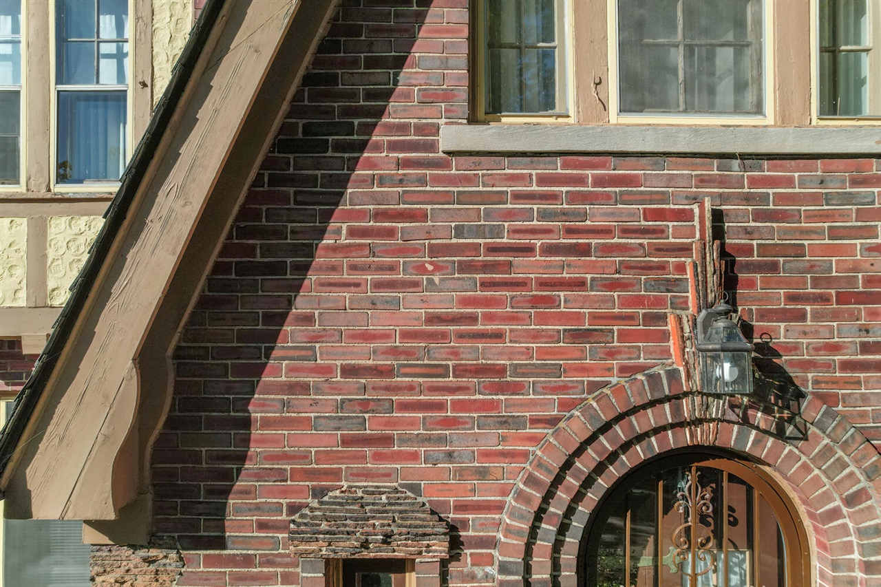 Homes for sale in Detroit, MI | 219 Lakewood St, Detroit, MI 48215 | MLS# 70495159