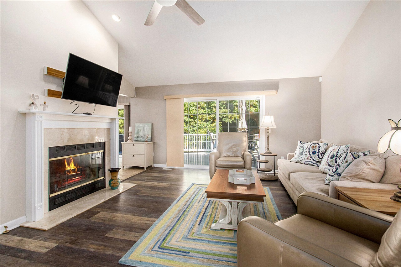 Homes for sale in Gobles, MI | 32282 Pinedale Ln, Gobles, MI 49055 | MLS# 70495166