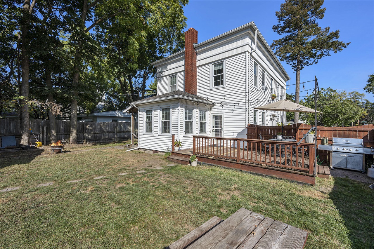 Homes for sale in Paw Paw, MI | 119 Elm St, Paw Paw, MI 49079 | MLS# 70495242