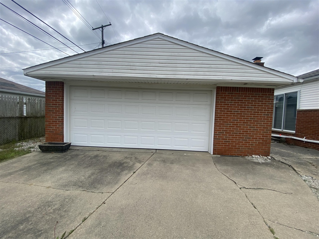 Homes for sale in Southgate, MI | 15413 Kennebec St, Southgate, MI 48195 | MLS# 70495366