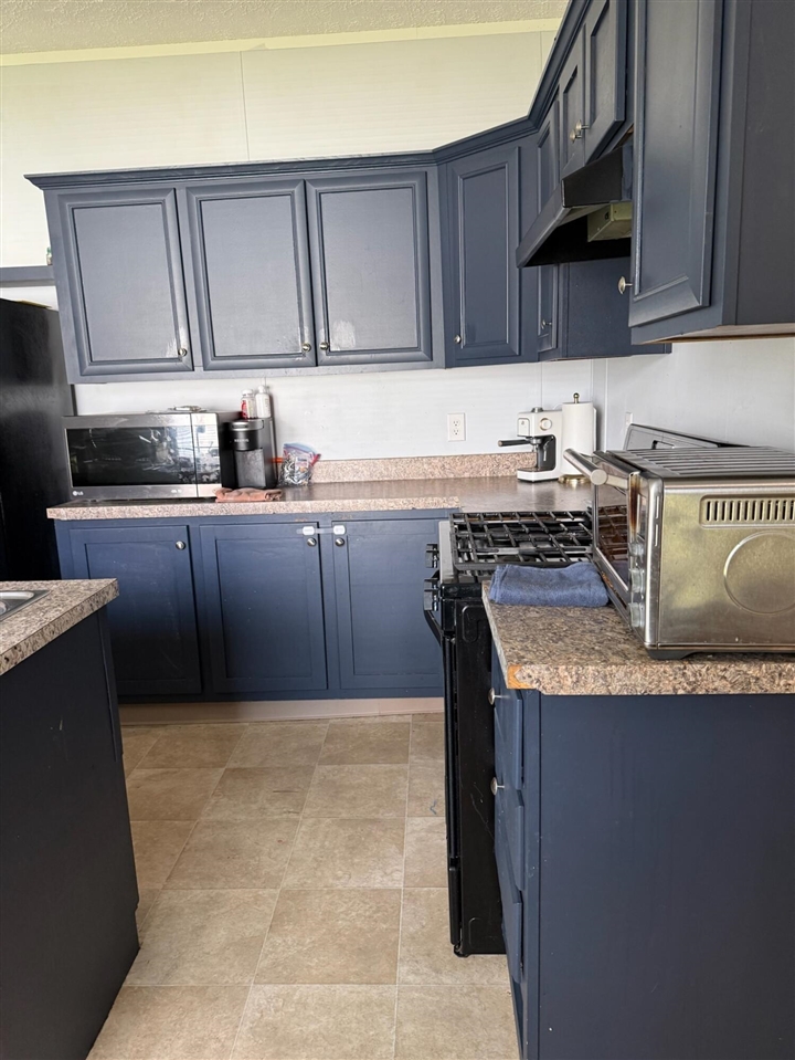 Homes for sale in Muskegon, MI | 1832 Pepperwood Trl, Muskegon, MI 49442 | MLS# 70495383