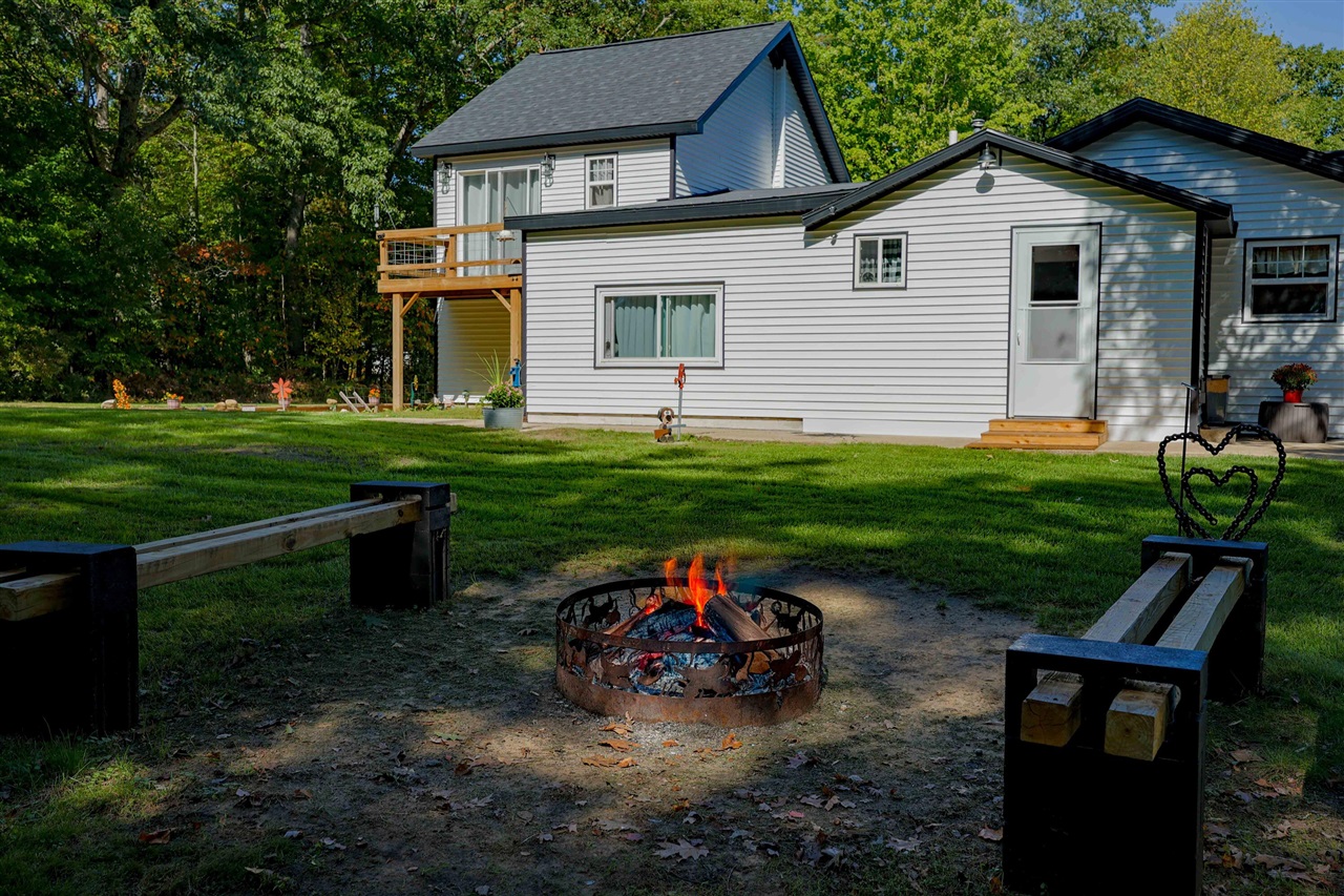 Homes for sale in Montague, MI | 175 W Fruitvale Rd, Montague, MI 49437 | MLS# 70495534