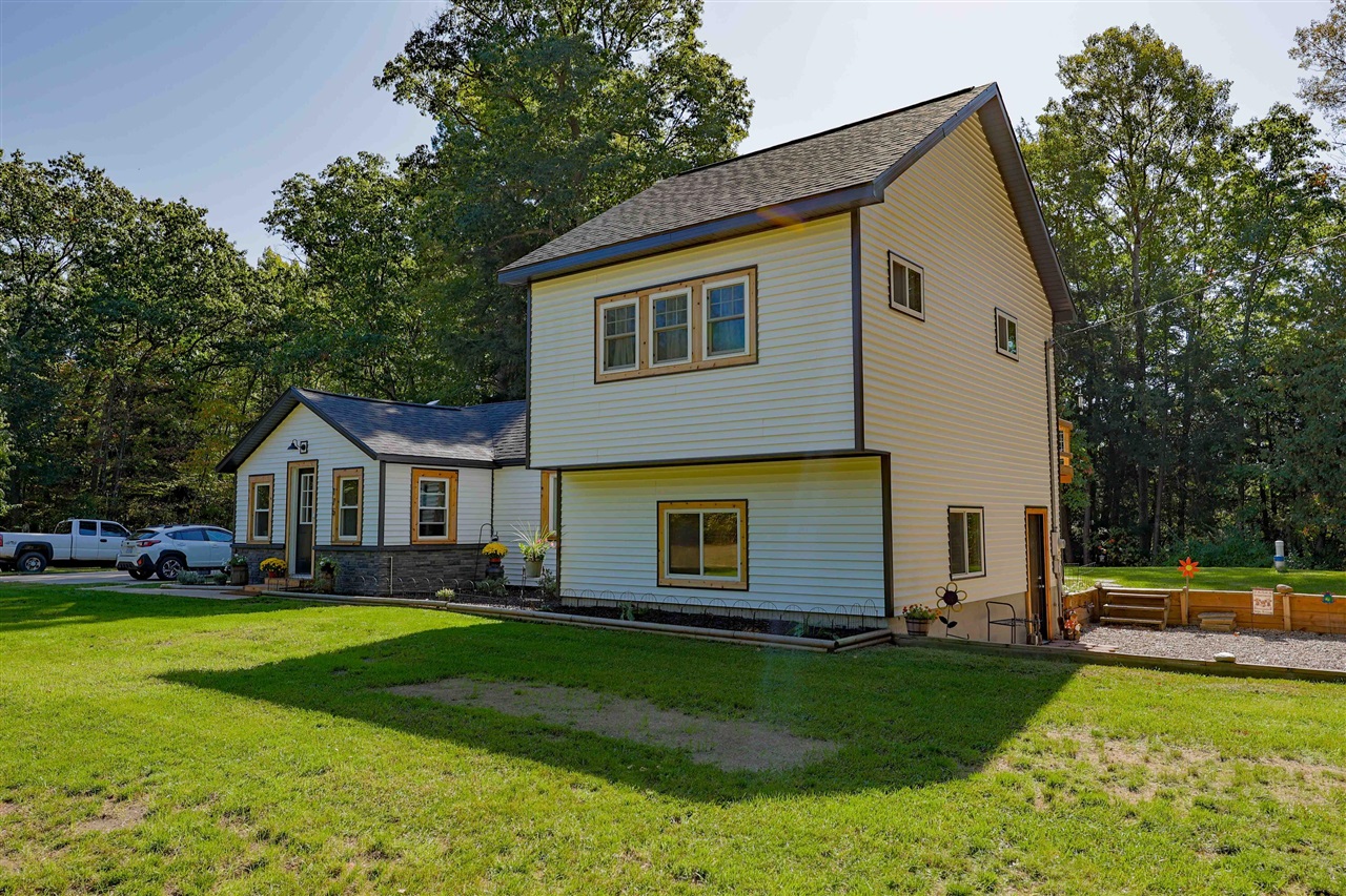 Homes for sale in Montague, MI | 175 W Fruitvale Rd, Montague, MI 49437 | MLS# 70495534