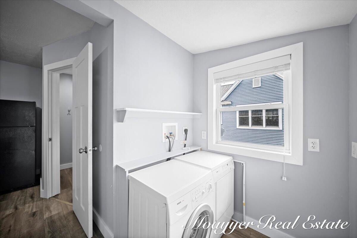 Homes for sale in Grand Rapids, MI | 921 4Th St, Grand Rapids, MI 49504 | MLS# 70495703