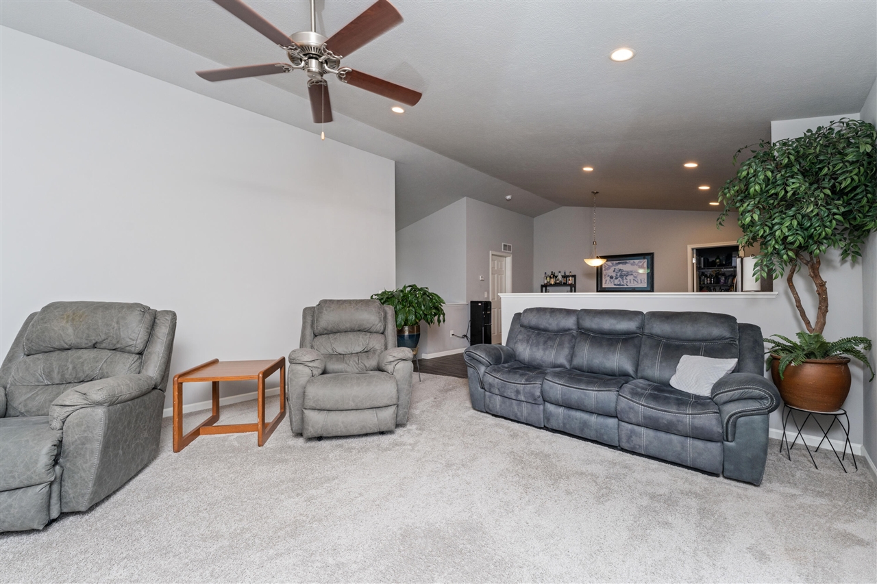 Homes for sale in Vicksburg, MI | 1710 Burr Pond Ln, Vicksburg, MI 49097 | MLS# 70495818