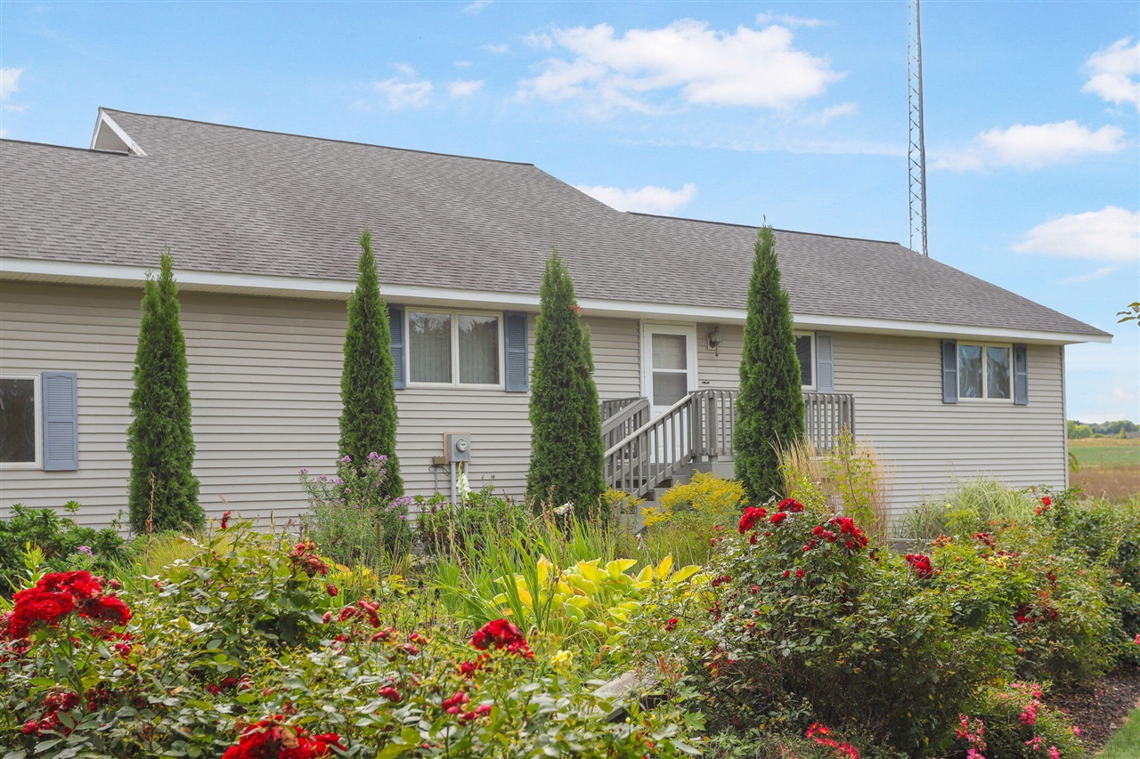 Homes for sale in Hart, MI | 2861 W Polk Rd, Hart, MI 49420 | MLS# 70496230