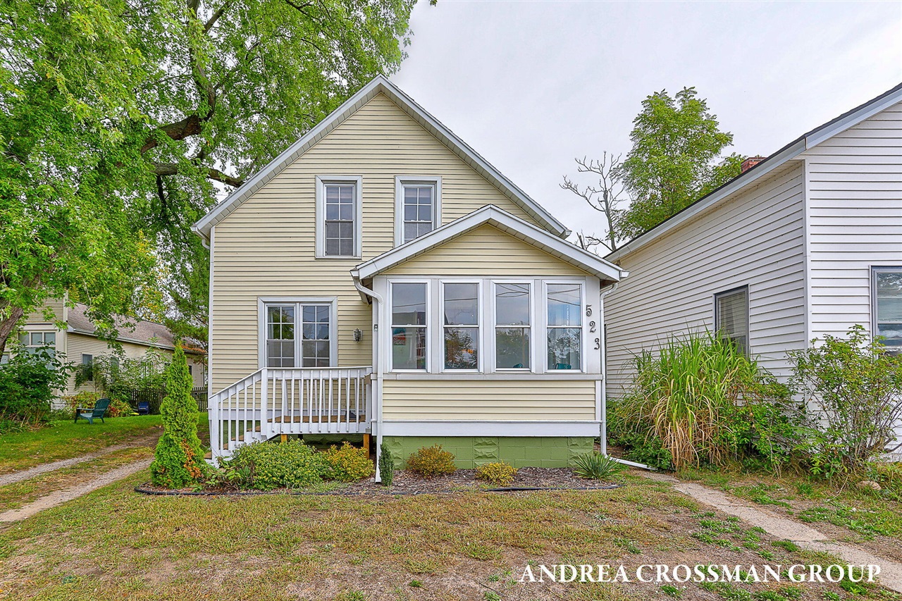 Homes for sale in Grand Haven, MI | 523 Fulton Ave, Grand Haven, MI 49417 | MLS# 70496319