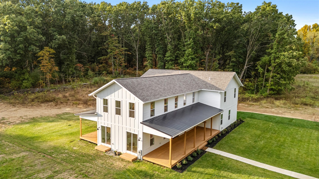 Homes for sale in Kalamazoo, MI | 3841 N 3rd St, Kalamazoo, MI 49009 | MLS# 70496432