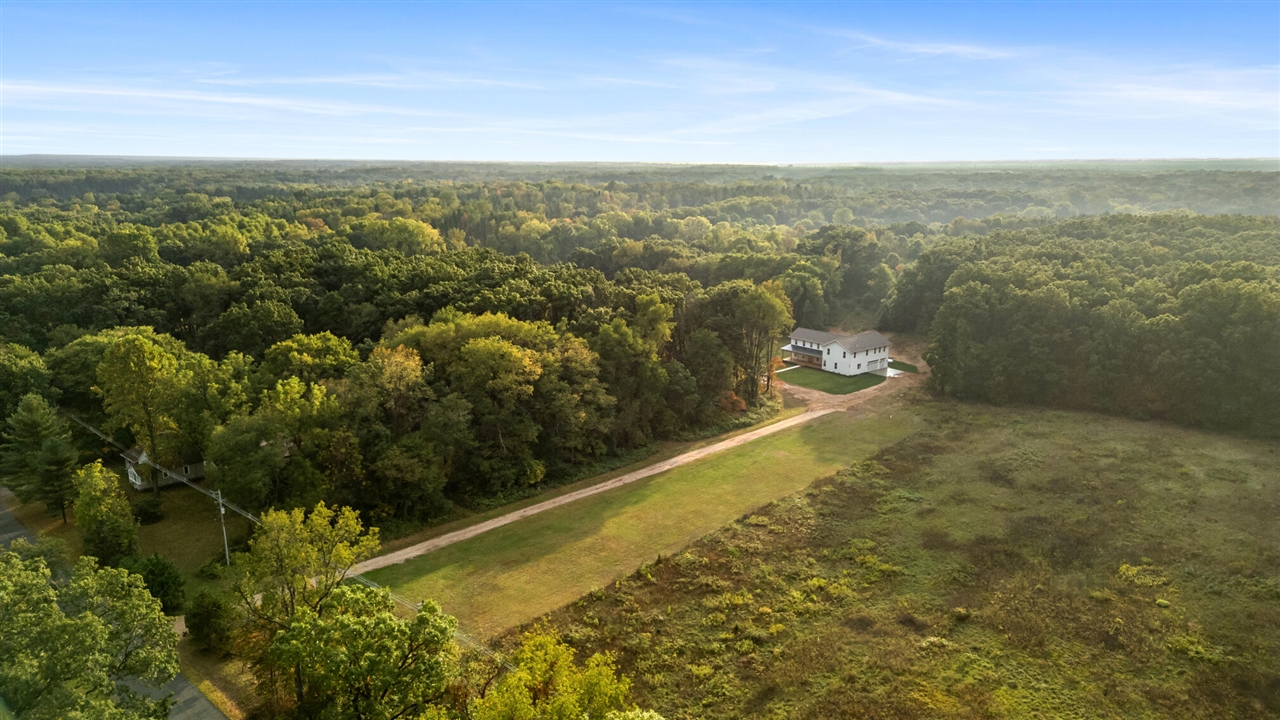 Homes for sale in Kalamazoo, MI | 3841 N 3Rd St, Kalamazoo, MI 49009 | MLS# 70496432