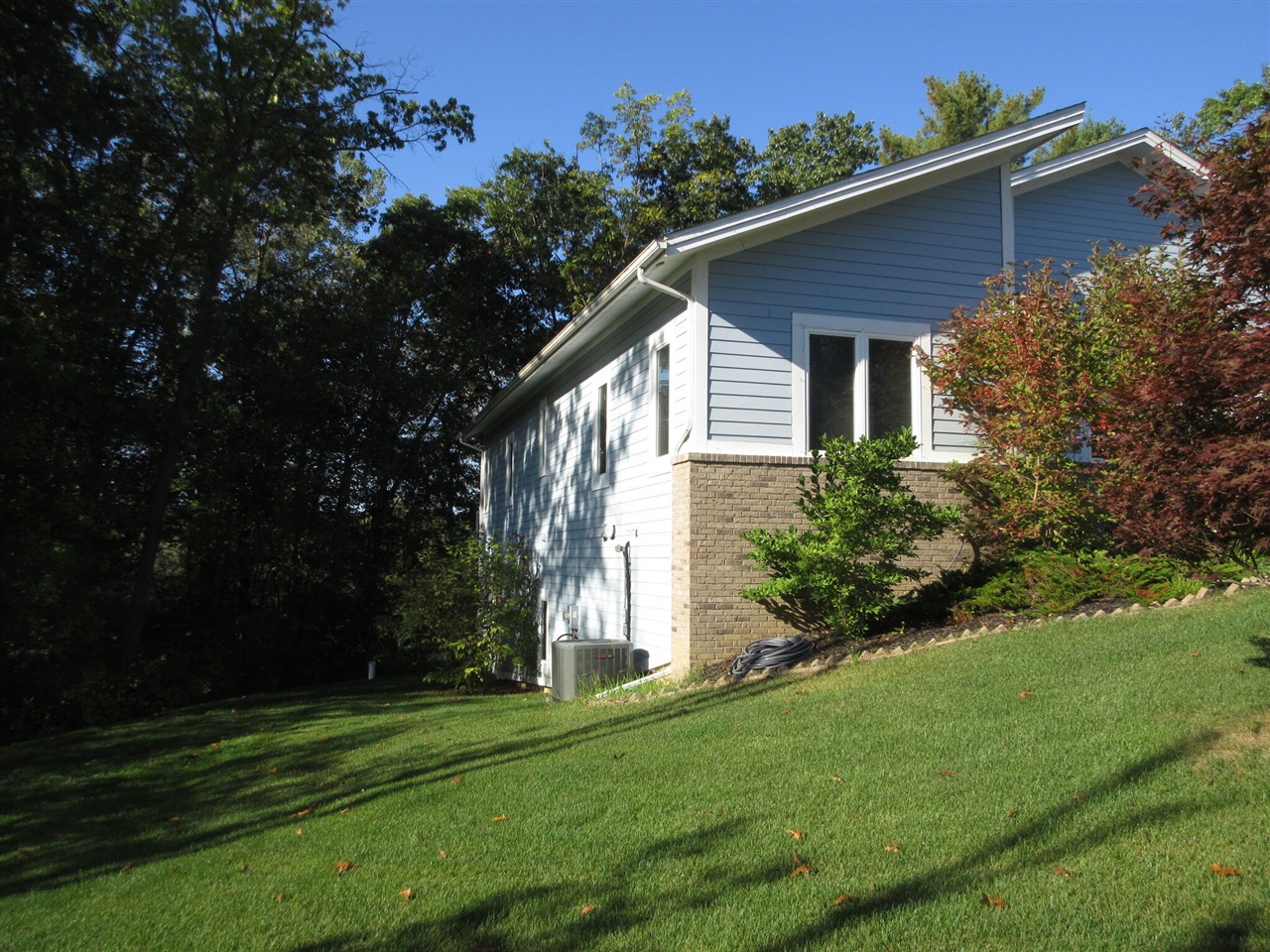 Homes for sale in South Lyon, MI | 10456 Oak Shore Dr Dr, South Lyon, MI 48178 | MLS# 70496437