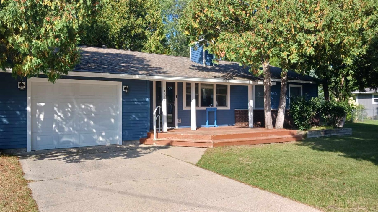 Homes for sale in Bellaire, MI | 501 Green Acres St, Bellaire, MI 49615 | MLS# 70496491