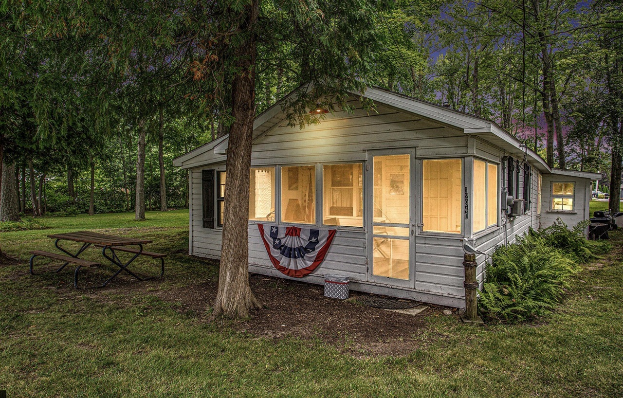 Homes for sale in Wayland, MI | 12940 Cleland Ave, Wayland, MI 49348 | MLS# 70496596