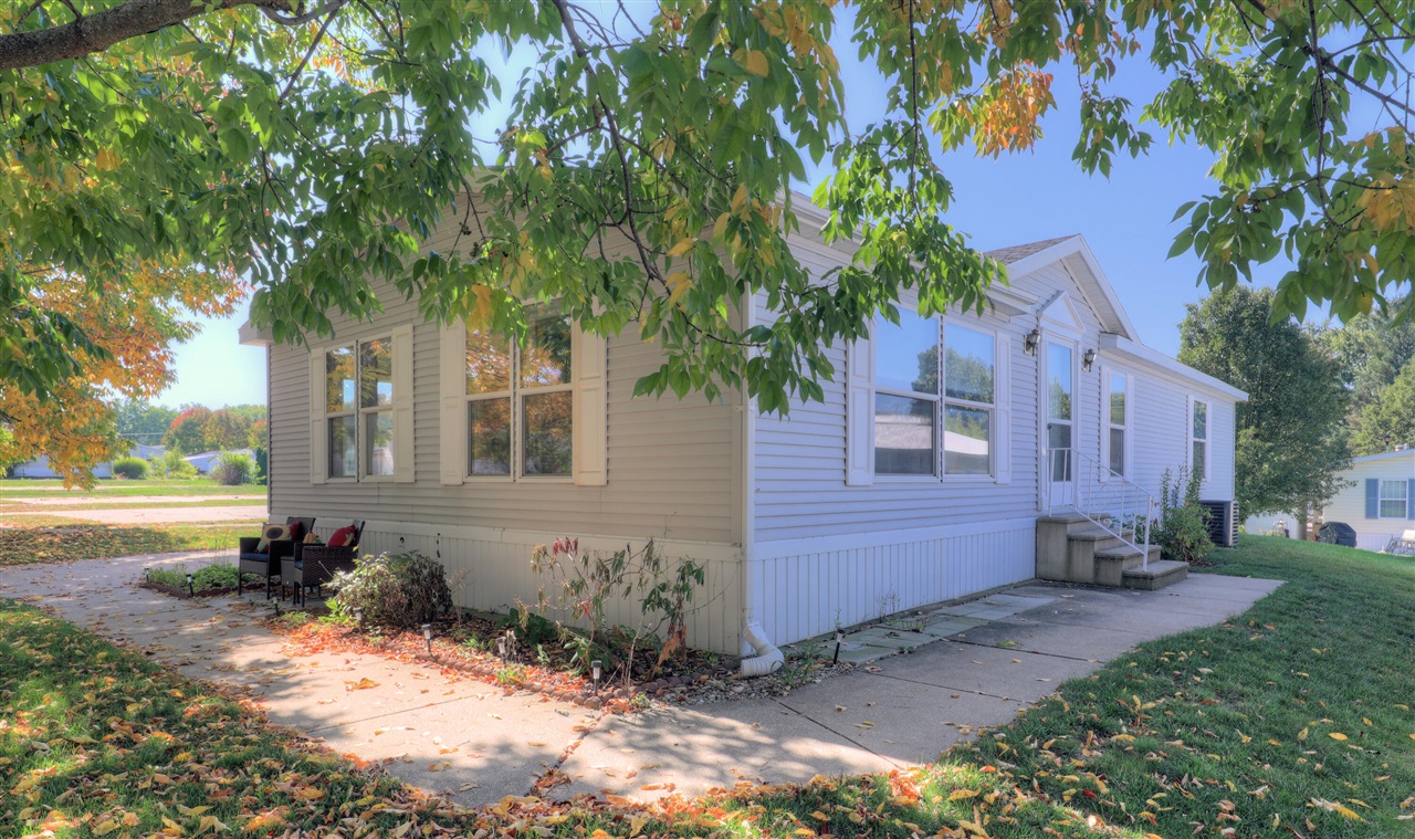 Homes for sale in Byron Center, MI | 7749 Turtle Dove Dr, Byron Center, MI 49315 | MLS# 70496651