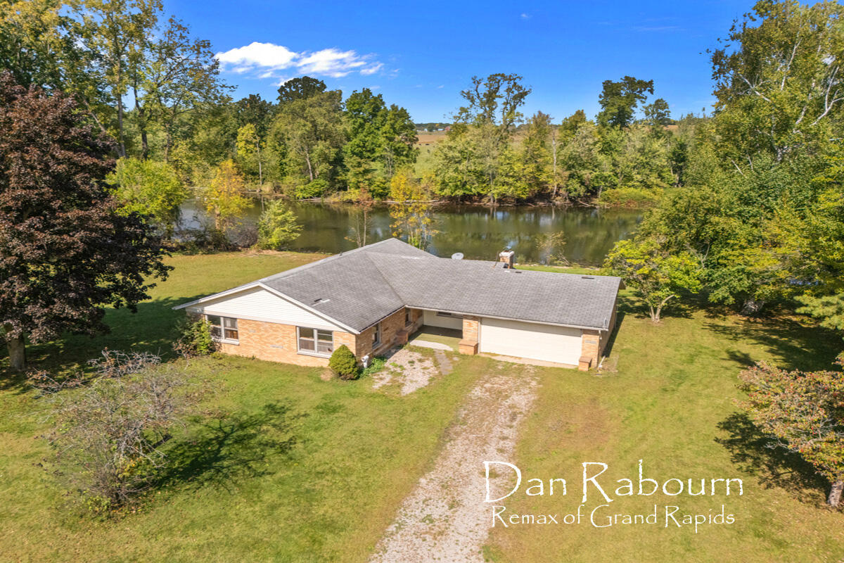 Homes for sale in Hastings, MI | 3261 River Ln, Hastings, MI 49058 | MLS# 70496675