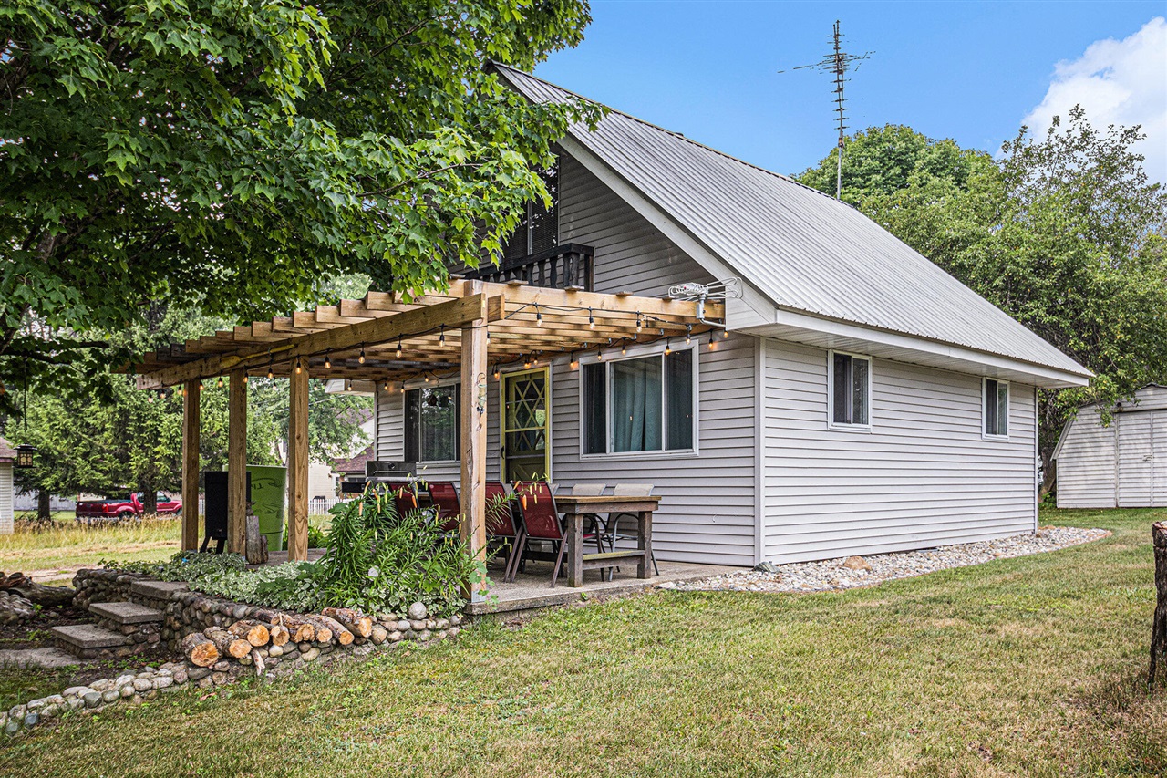 Homes for sale in Evart, MI | 9958 Saddlehorn Dr, Evart, MI 49631 | MLS# 70496975