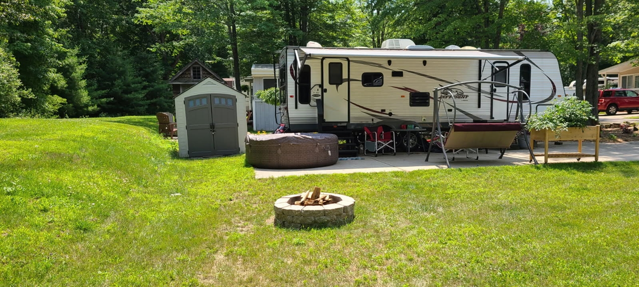 Homes for sale in Houghton Lake, MI | 174 Sandy Oak Blvd, Houghton Lake, MI 48629 | MLS# 70497002