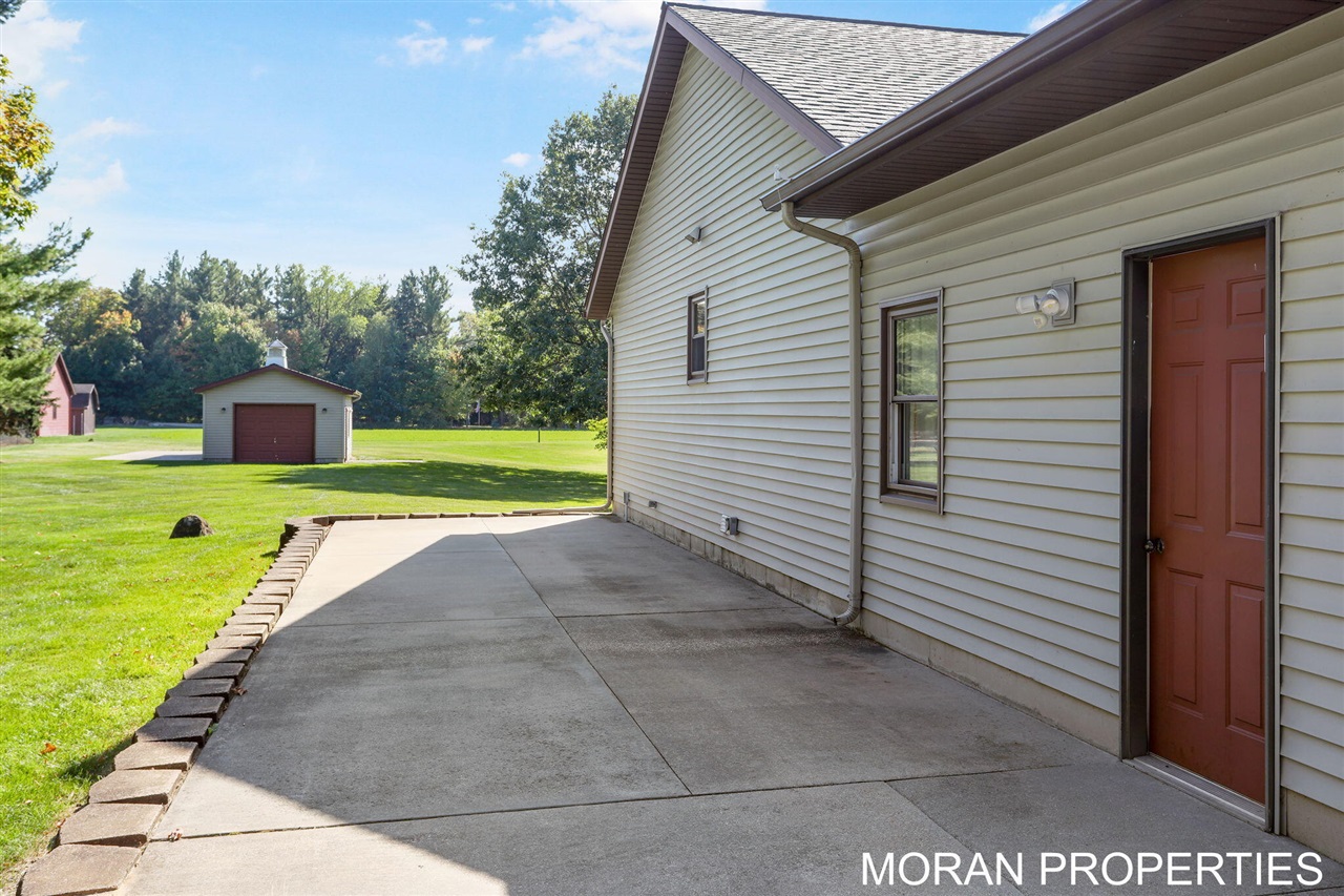 Homes for sale in Allendale, MI | 6320 Lincoln St, Allendale, MI 49401 | MLS# 70497011